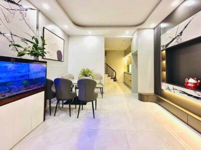 Bán nhà ngõ 190 Ngõ Văn Chương, 38.5m² × 6 tầng, thang máy, giá 8 tỷ – trung tâm Đống Đa